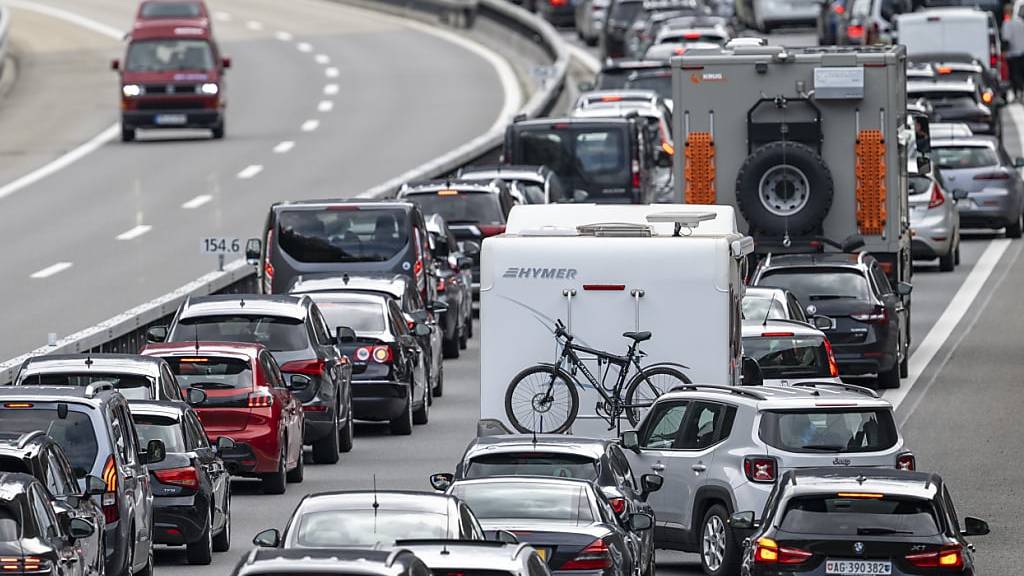 Der Ständerat lehnt eine Urner Standesinitiative mit dem Wunsch nach Entlastung vom Staus und Ausweichverkehr ab. Wegen gemachter Fortschritte waren damit auch die Urner Vertreter einverstanden. (Archivbild)