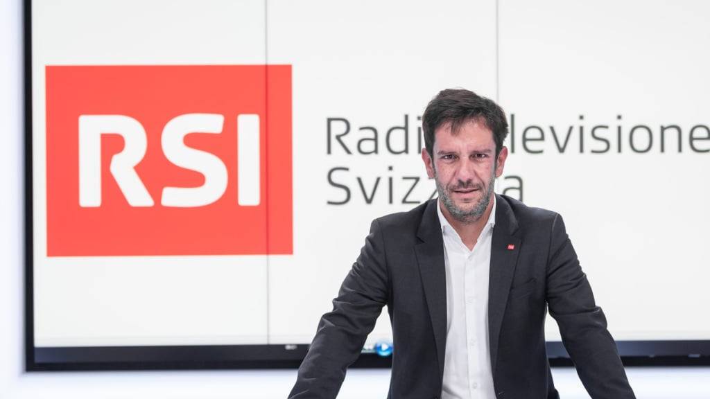 Das Radio und Fernsehen der italienischsprachigen Schweiz RSI will bis 2026 weitere 7 Millionen Franken sparen und streicht 37 Vollzeitstellen. Im Bild: RSI-Chef Mario Timbal. (Archivbild)