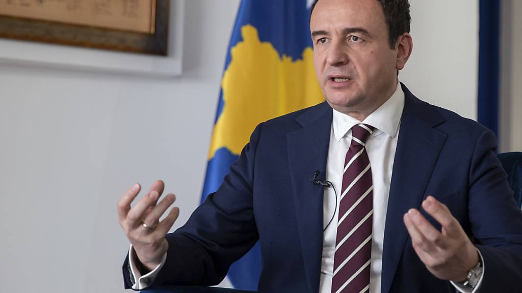 ARCHIV - Albin Kurti, Ministerpräsident des Kosovo, während eines Interviews. Foto: Visar Kryeziu/AP/dpa
