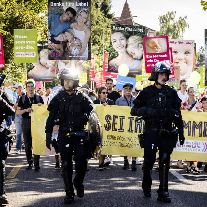 Polizei begleitet «Marsch fürs Läbe» und kontrolliert 100 Personen