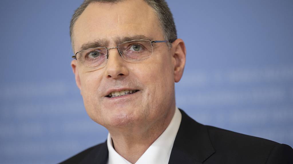 SNB-Präsident Thomas Jordan hat im vergangenen Jahr einen Jahreslohn von knapp 1 Million Franken erhalten. (Archivbild)