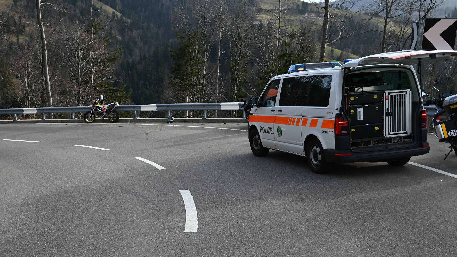 Der Unfall zwischen den beiden Motorradfahrern ereignete sich auf dem Hulfteggpass in Mühlrüti.