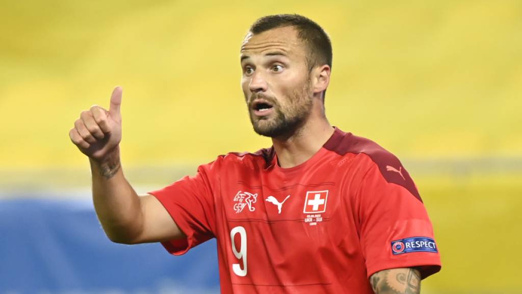 Daumen hoch für Haris Seferović: Der Stürmer des Schweizer Nationalteams zeigt sich auch im Club als erfolgreich.