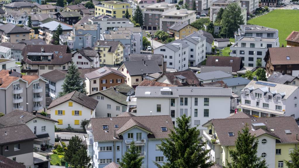 Die West-Ost-Verbindungsstrasse (Wov) soll den Durchgangsverkehr rund um Schattdorf verringern. (Archivbild)
