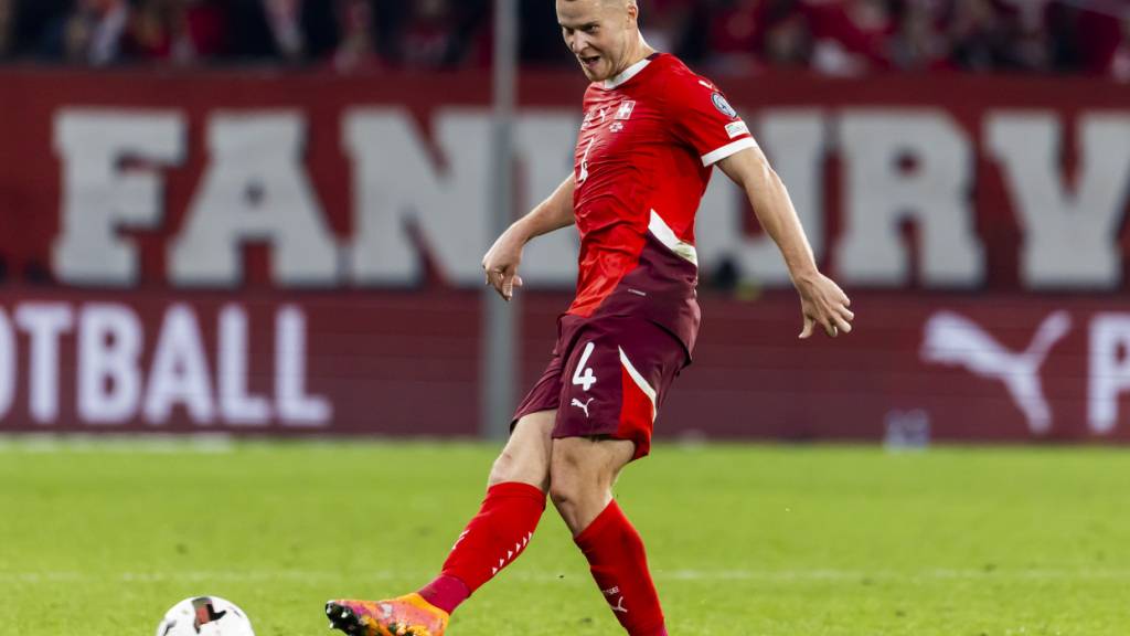 Nico Elvedi machte seine ersten Schritte in der Premier League