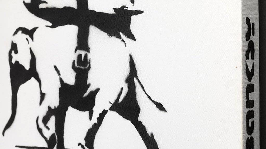 Elefant mit aufgeschnallter Granate: Exponat in der Banksy-Schau «Krieg, Kapitalismus und Freiheit» in der Fondazione Roma. (Pressebild)