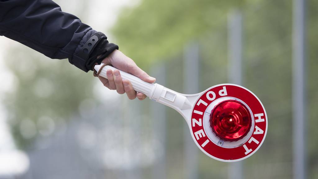 Autofahrer flüchtet in St.Gallen vor Polizeikontrolle