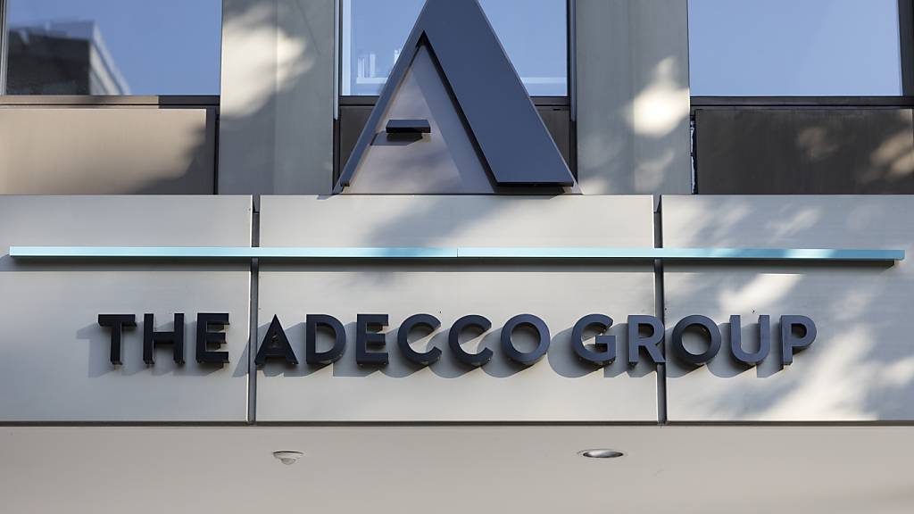 Der Personaldienstleister Adecco nahm im Startquartal 3 Prozent weniger ein. (Archivbild)