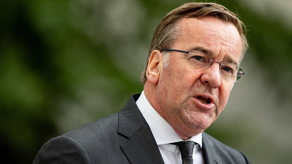 Bundesverteidigungsminister Boris Pistorius verzichtet auf eine Reise in den Irak. Foto: Fabian Sommer/dpa