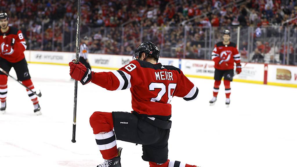 Timo Meier feiert sein 14. Saisontor. Trotz dem Kunststück des Appenzellers müssen die New Jersey Devils im ersten Spiel nach dem Trainerwechsel als Verlierer vom Eis