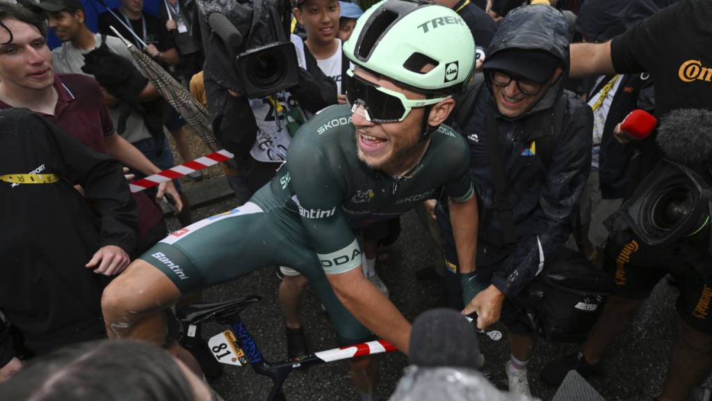 Für Jonathan Milan, im Bild nach einem Etappensieg an der letztjährigen Tour de France, beginnt die Saison mit einem Sturz