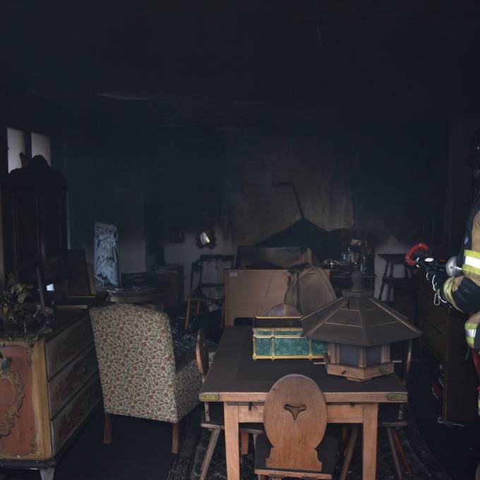 Tote Person nach Brand in Haus