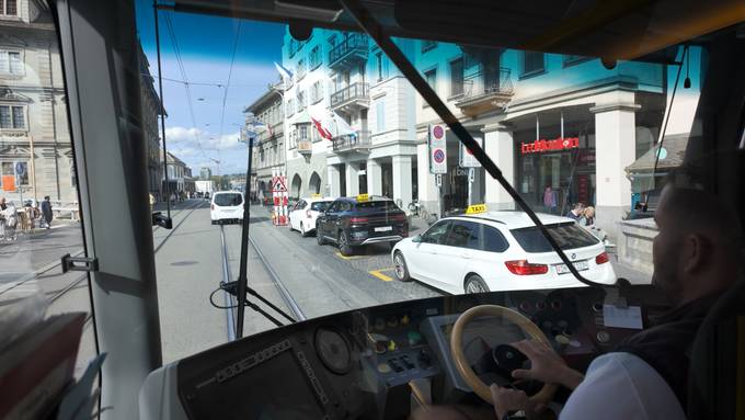 Sicher unterwegs in Tram und Bus