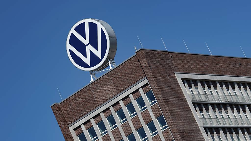 VW kündigt einem Autohändler in Mexiko wegen Nazi-Fotos (Symbolbild)