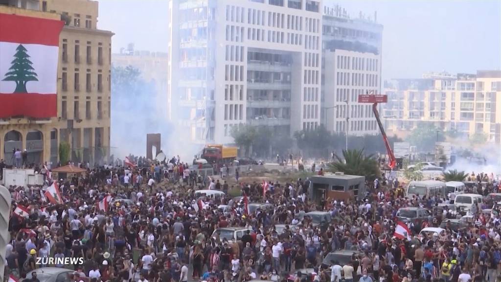 Explosion in Beirut: Opferzahlen und Wut gegen die Regierung wachsen an