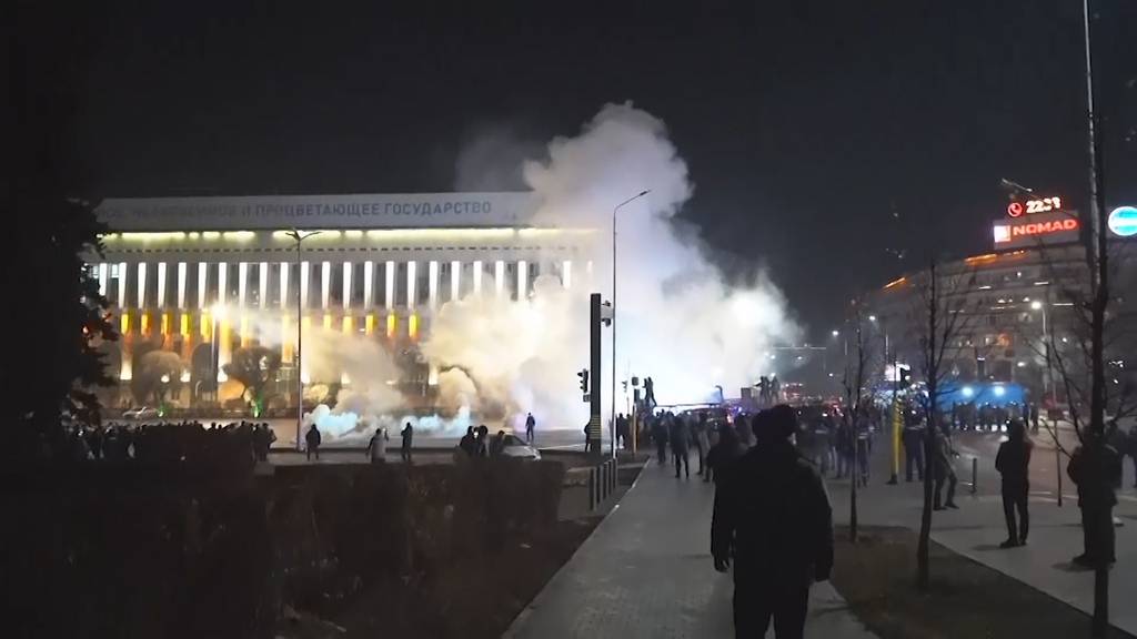 Kasachstans Präsident erteilt Schiessbefehl gegen Demonstranten