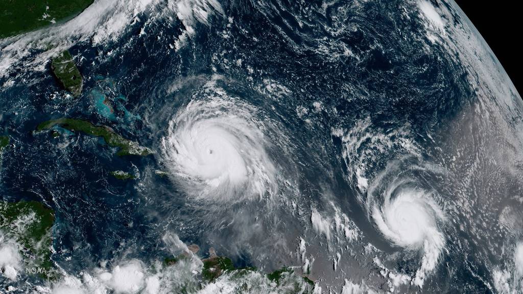 Irma trifft auf die Dominikanische Republik und Haiti