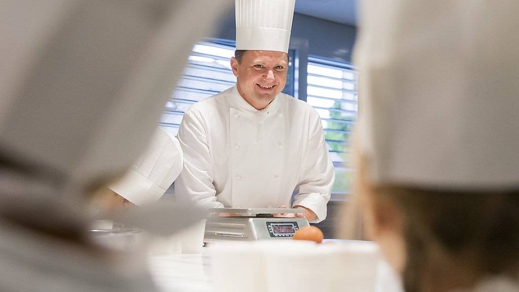 Das «Hotel de Ville» in Crissier bei Lausanne hat auch unter dem neuen Küchenchef Franck Giovannini die drei Sterne im Gastronomie-Führer Guide Michelin behalten können. (Archiv)