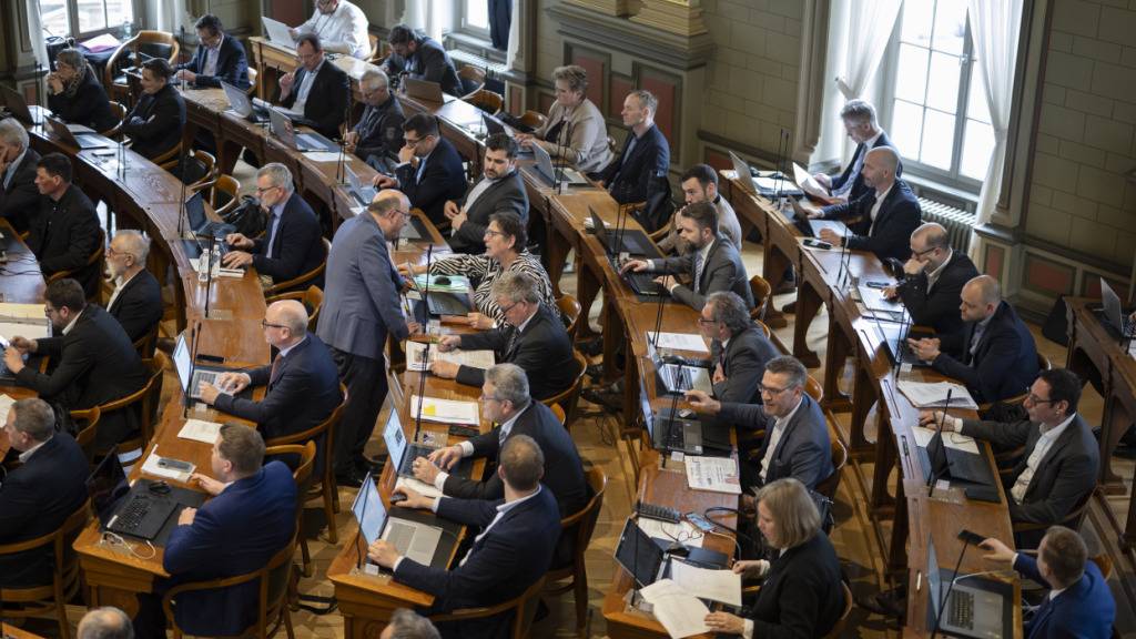 Das Entlastungspaket mit 87 Massnahmen bietet dem Kantonsrat viel Stoff für lange Debatten in der Wintersession. (Archivbild)