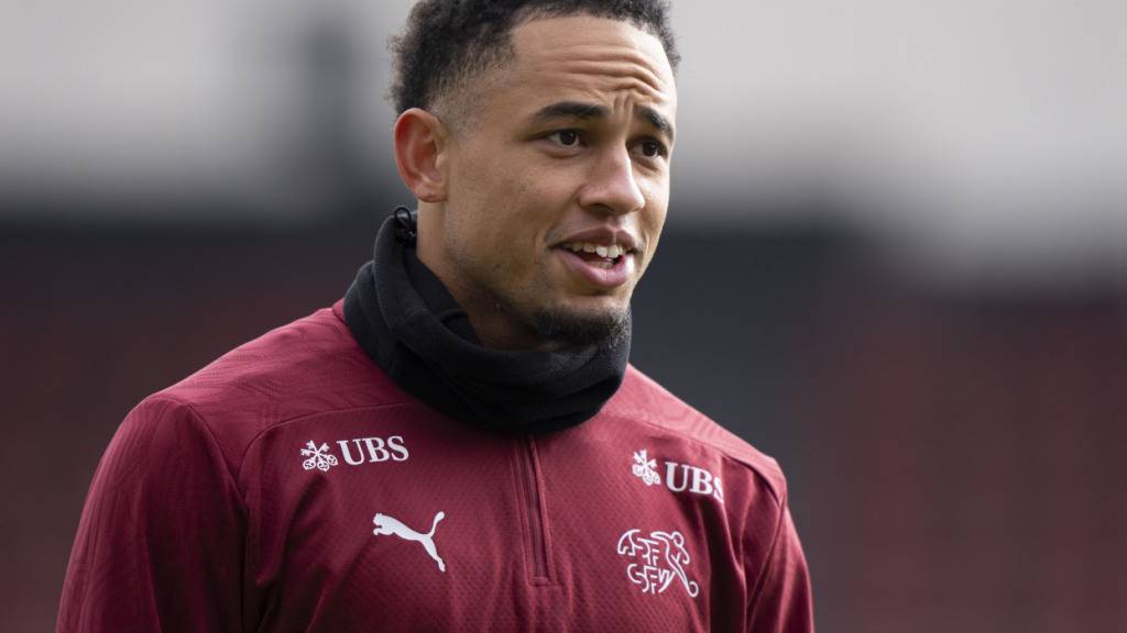 Noah Okafor - hier bei einem Training im November 2014 im Zürcher Letzigrund - kehrt in den Kreis der Schweizer Nationalmannschaft zurück