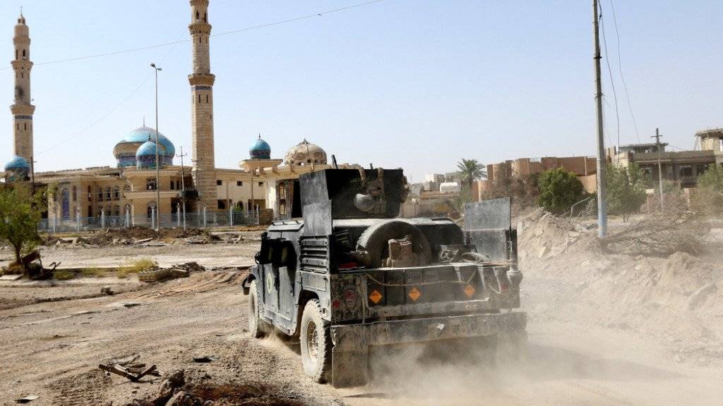 Die irakischen Streitkräfte haben nach eigenen Angaben die gesamte Stadt Falludscha von der Terrormiliz Islamischer Staat (IS) zurückerobert.