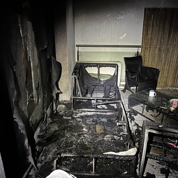 Balkon-Lounge fängt Feuer und verursacht Sachschaden von 15'000 Franken