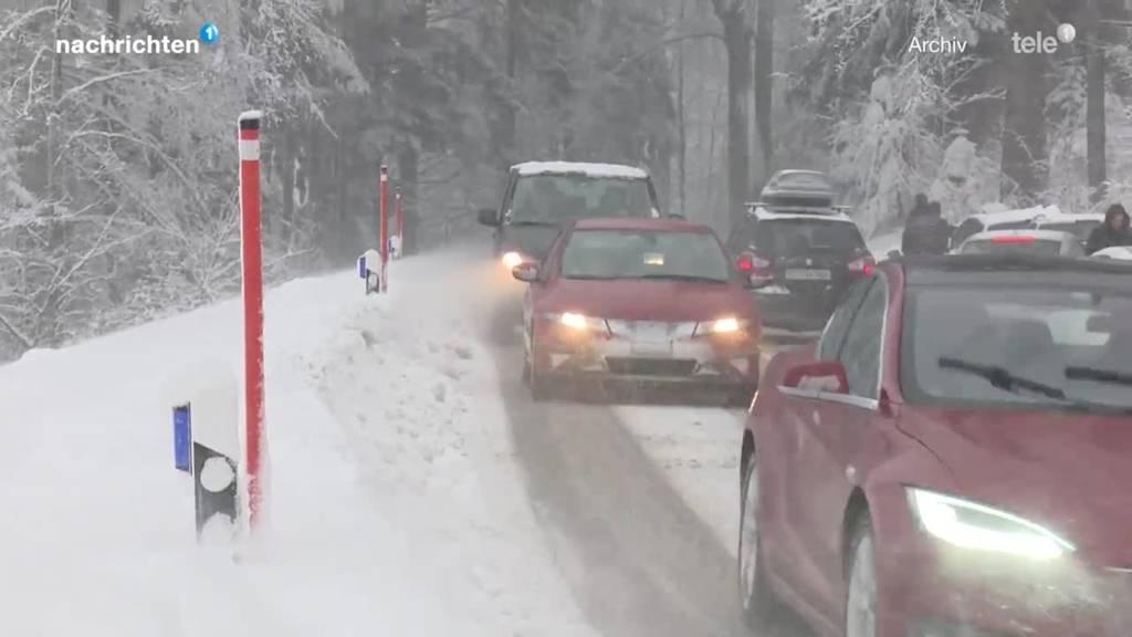 viele Unfälle wegen Wintereinbruch