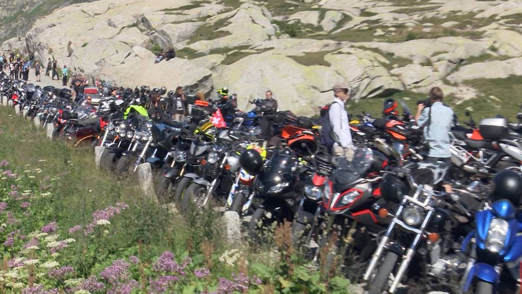 Töff-Demo auf dem Gotthardpass: Töfffahrer wehren sich gegen Lärmvorschriften