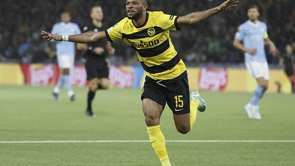Meschack Elia nach seinem Treffer gegen Manchester City in Bern