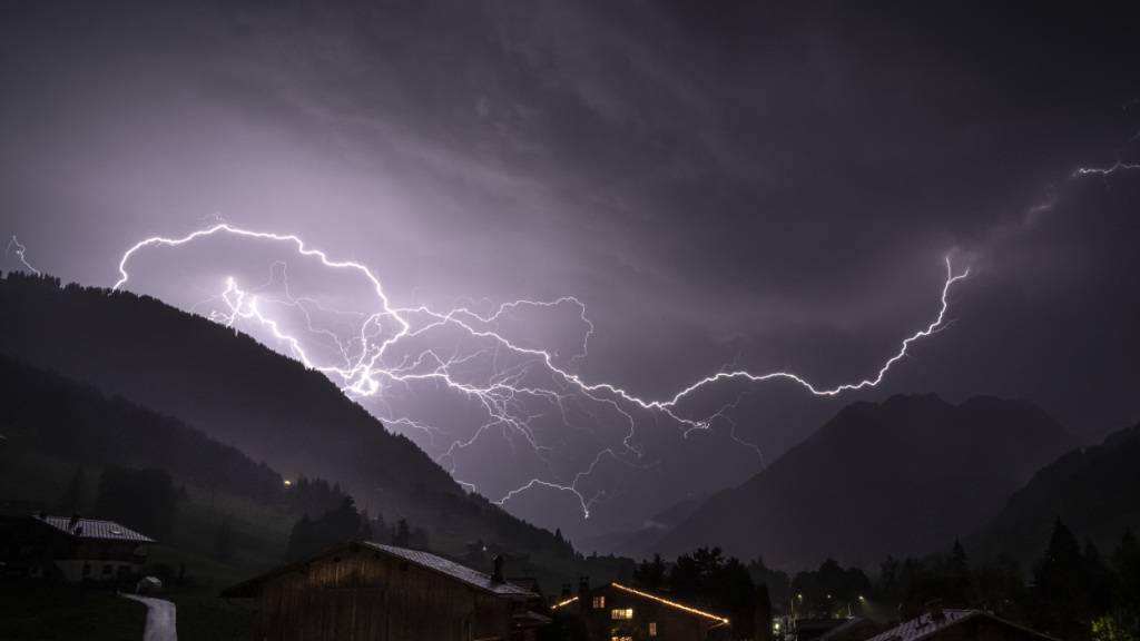 Meteoschweiz setzt auf KI für präzisere Gewittervorhersagen