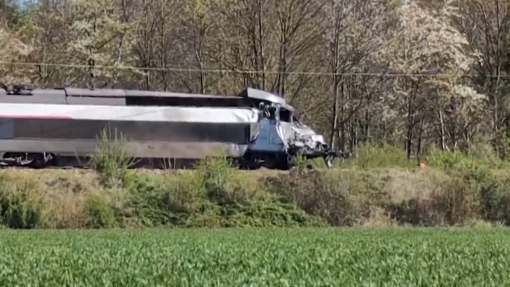 Lokführer stirbt bei Zusammenstoss von TGV und Laster in Nordfrankreich