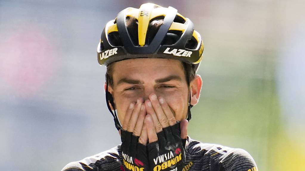 Sepp Kuss kann es nicht fassen: Er düpiert auf der schwierigsten Etappe der Tour de France die Konkurrenz und holt seinen grössten Sieg