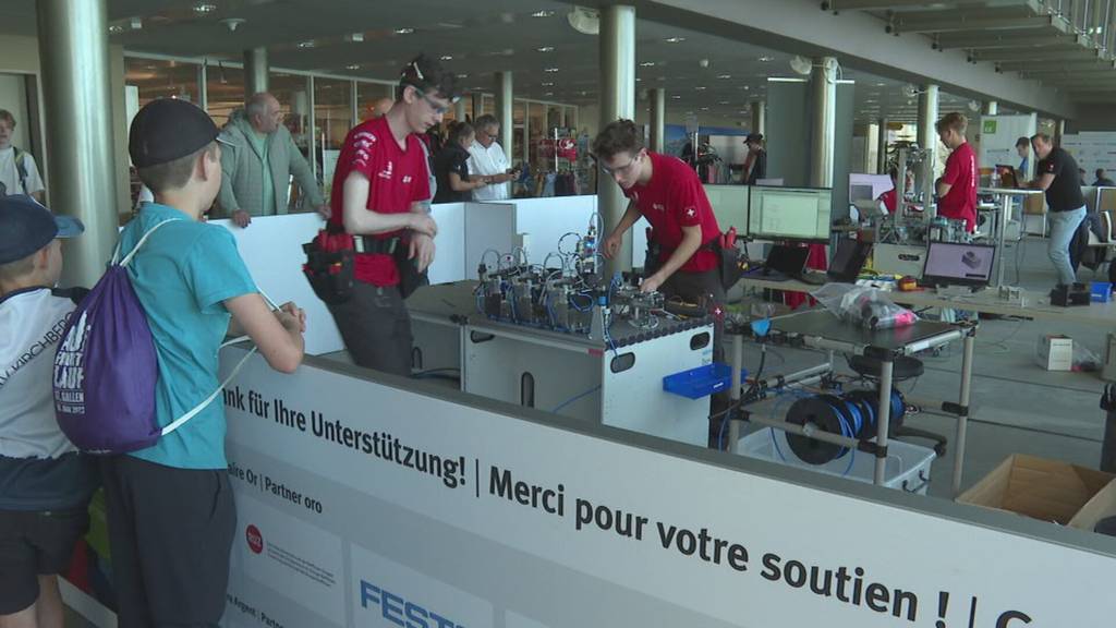 Feinschliff auf dem Säntis: Tech-Industrie-Talente bereiten sich auf World Skills vor