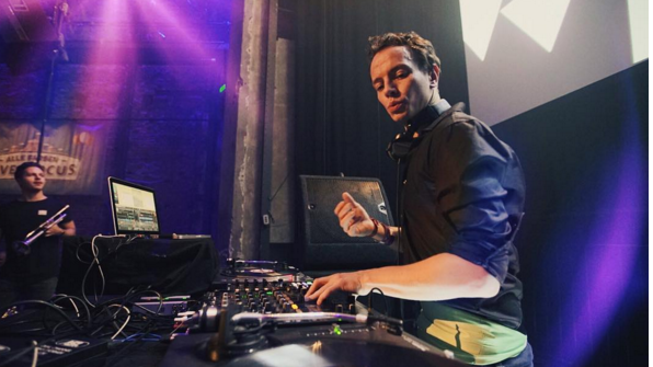 Die Neue von Alle Farben