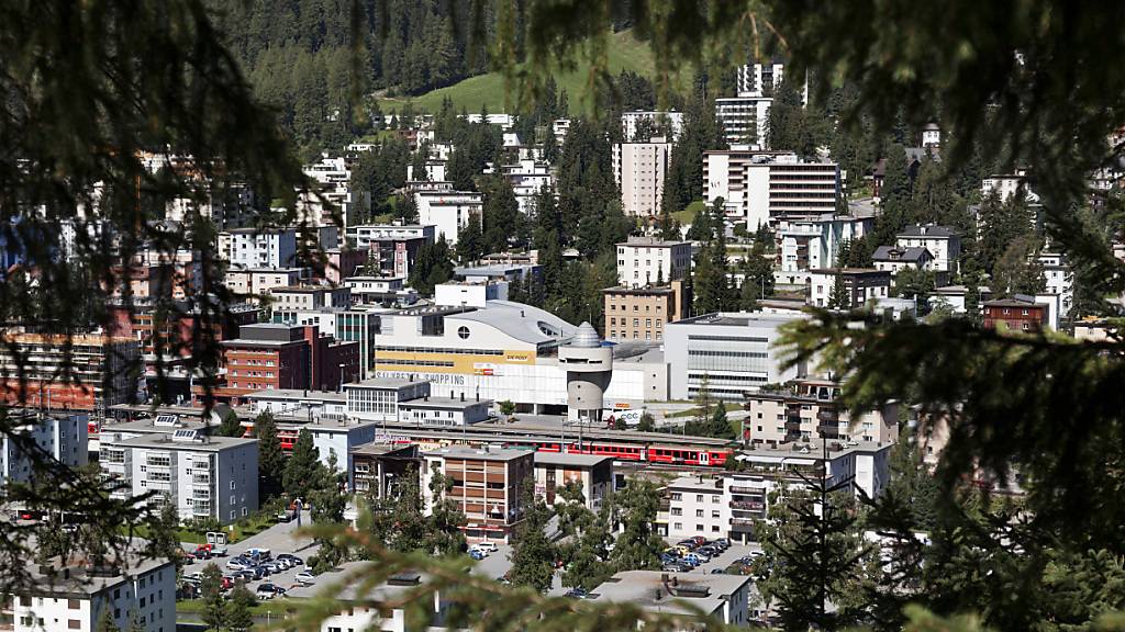 Zwei Asylsuchende wegen Angriff auf jungen Juden in Davos verhaftet