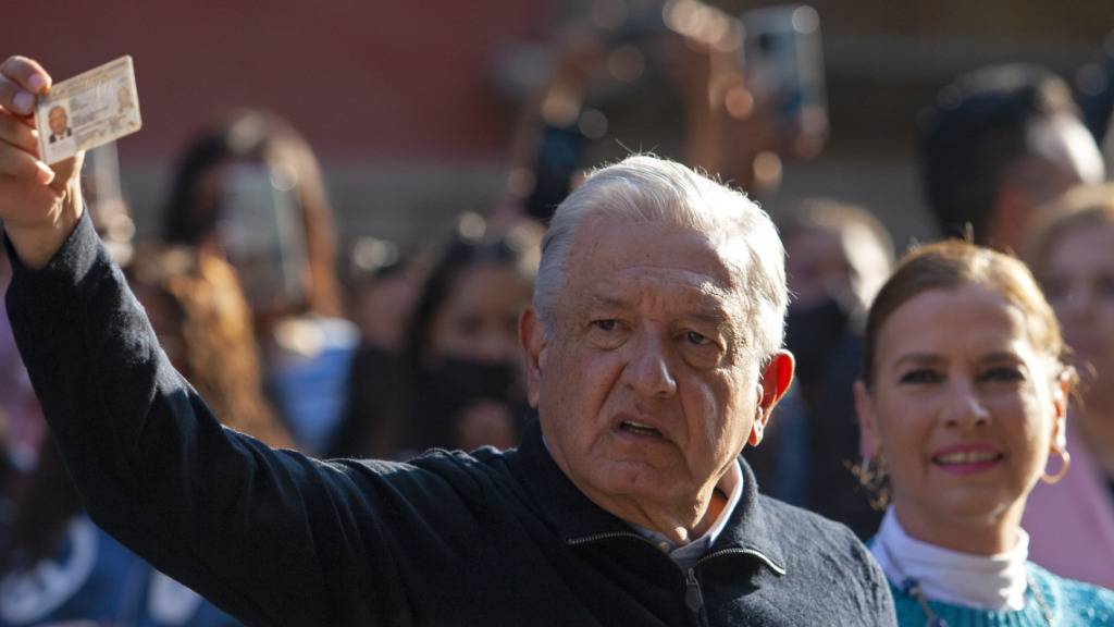 Mexikos Präsident gewinnt Referendum über Amtsenthebung