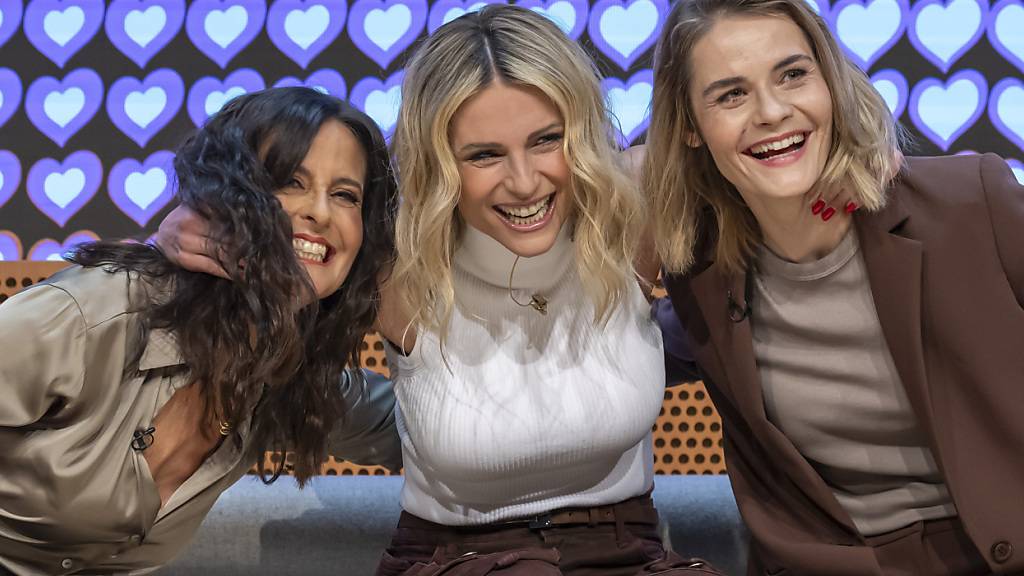 Sandra Studer, Michelle Hunziker und Hazel Brugger (v.l.) werden zu dritt den ESC-Final moderieren. Jede solle dabei das ausleben können, was sie am besten kann, sagten die Hosts im Gespräch. (Archivbild)