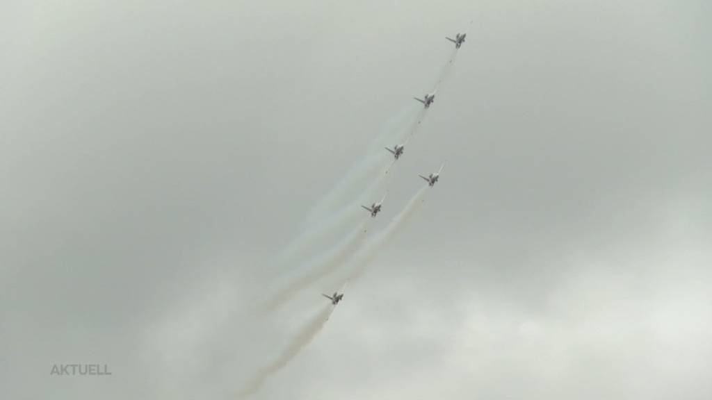 Trotz Wetterpech: Patrouille Suisse-Training sorgt in Langenthal für Begeisterung