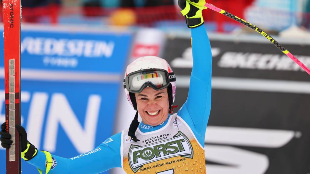 Nicol Delago feiert ihren ersten Weltcupiseg