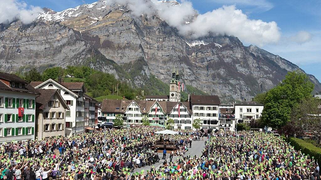 Glarus prüft Bau einer Tiefgarage unter Landsgemeindeplatz