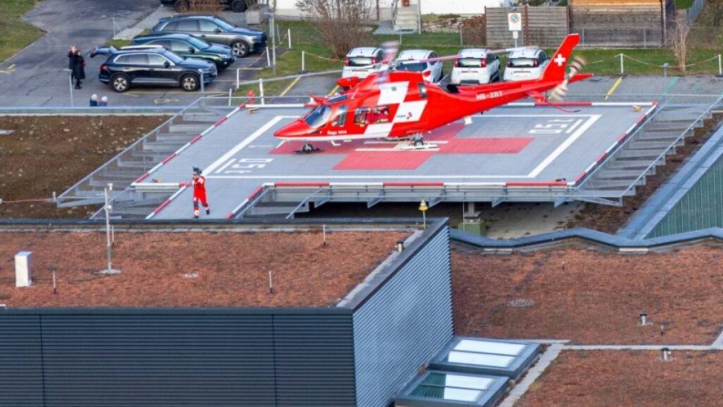 Das neue System für den Instrumentenanflug von Rega-Helikoptern bei schlechter Sicht findet am Spital Interlaken Anwendung, im Bild dessen Landeplatz.