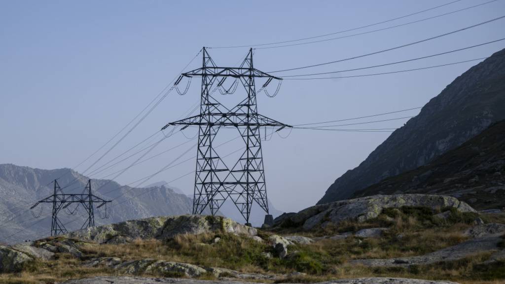 Swissgrid weist 2025 tieferen Gewinn aus und investiert in Netze