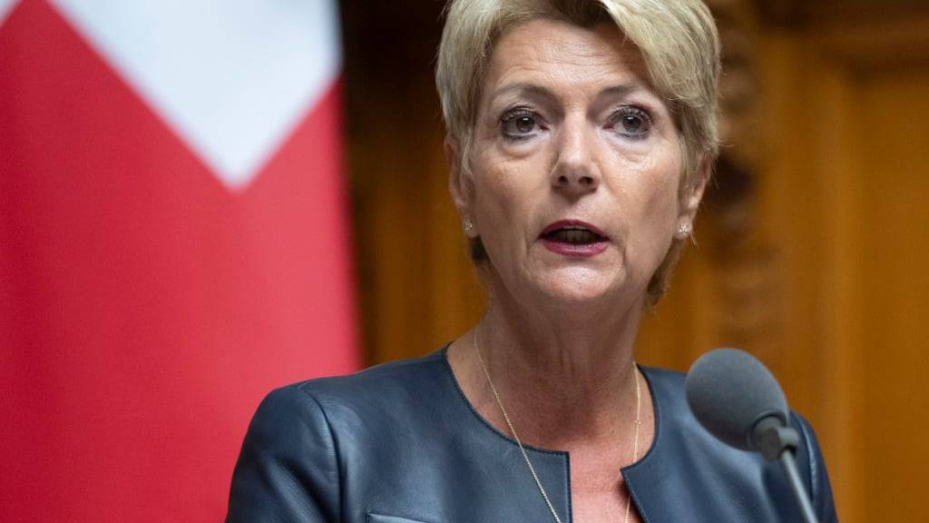 Bundespräsidentin Karin Keller-Sutter reiste an das Gipfeltreffen der europäischen Staats- und Regierungschefinnen und -chefs in Kopenhagen. (Archivbild)