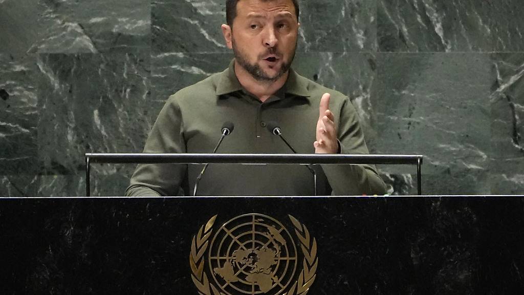 dpatopbilder - Der ukrainische Präsident Wolodymyr Selenskyj spricht auf der 78. Sitzung der Generalversammlung der Vereinten Nationen. Foto: Richard Drew/AP/dpa