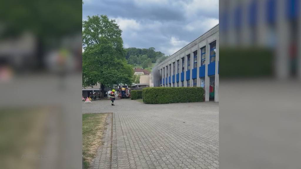 Heute schulfrei: In Zufikon brennt Tablet-Ladestation in Schulzimmer