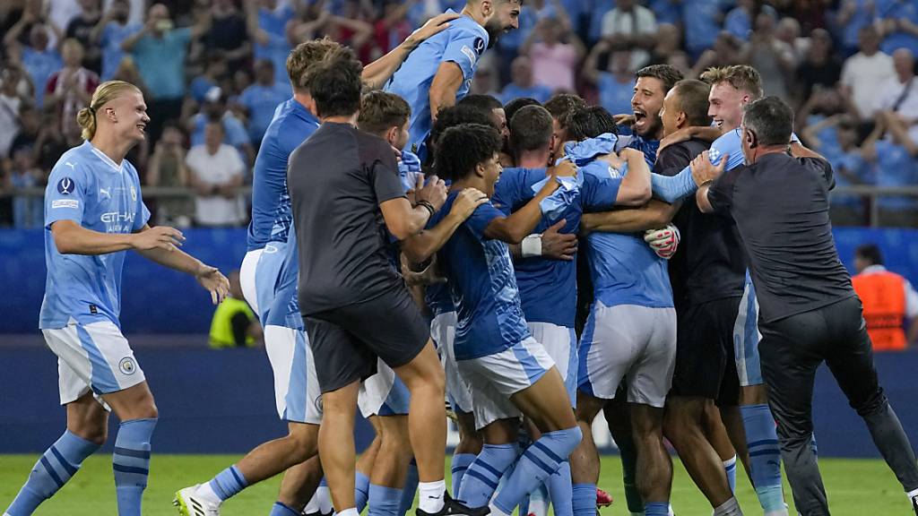 Manchester City freut sich über den ersten Titel in dieser Saison