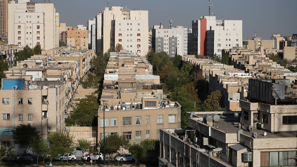 Vor einem Jahr hatte der Tod einer jungen Kurdin in Teheran eine Protestwelle im Iran ausgelöst. Die iranische Regierung versuchte Kundgebungen am Jahrestags ihres Tods zu verhindern. Foto: Rouzbeh Fouladi/ZUMA Press Wire/dpa