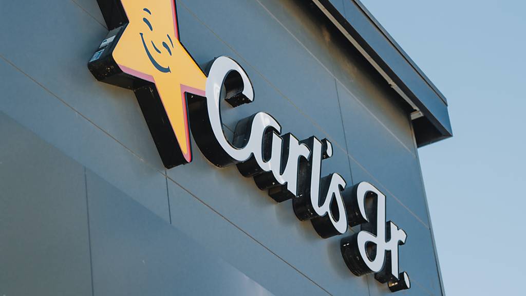 Das Logo der Burgerkette Carl's Jr.