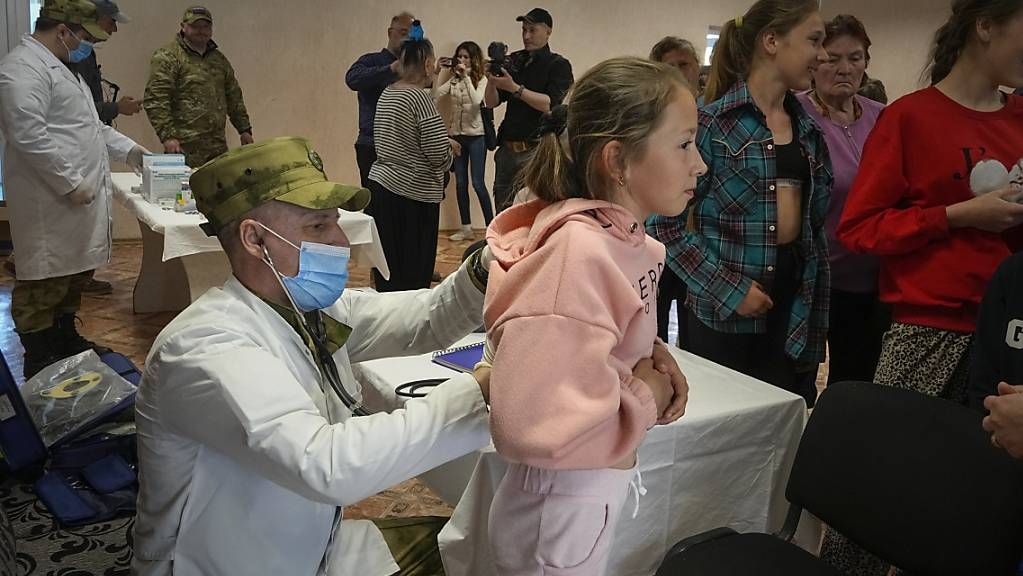 Die Organisation Pro Asyl prangert die Verschleppung von ukrainischen Flüchtlingen nach Russland an. (Symbolbild)