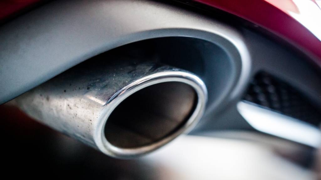 Das Aus für neue Verbrenner-Autos in der EU ab 2035  steht auf der Kippe. (Archivbild)